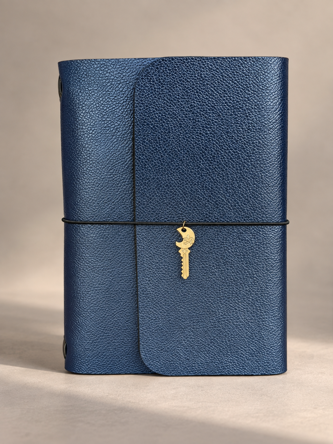 A5 Leather Travelers Notebook Cover: Refillable Journal with Elastic Bands