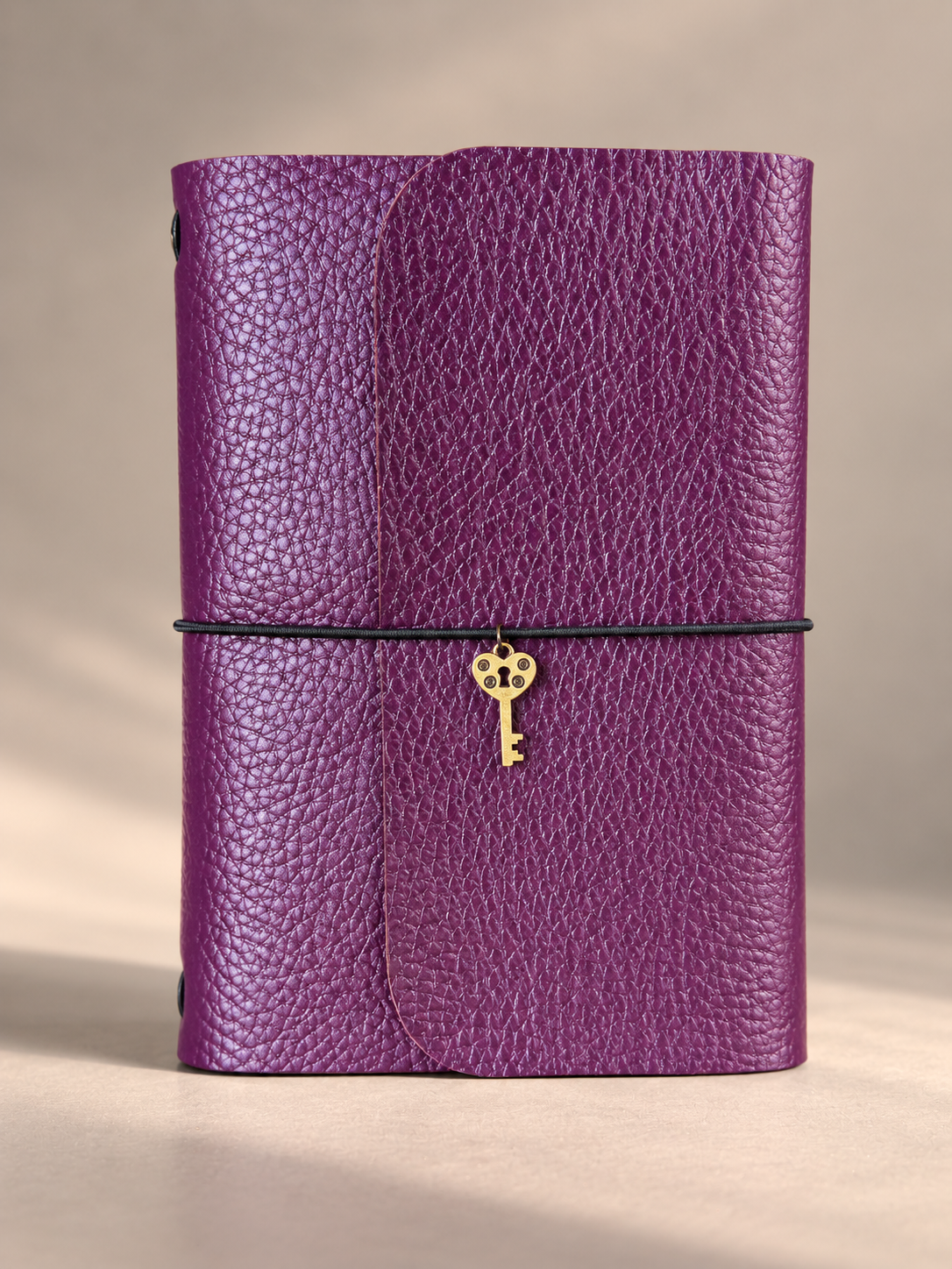 A5 Leather Travelers Notebook Cover: Refillable Journal with Elastic Bands